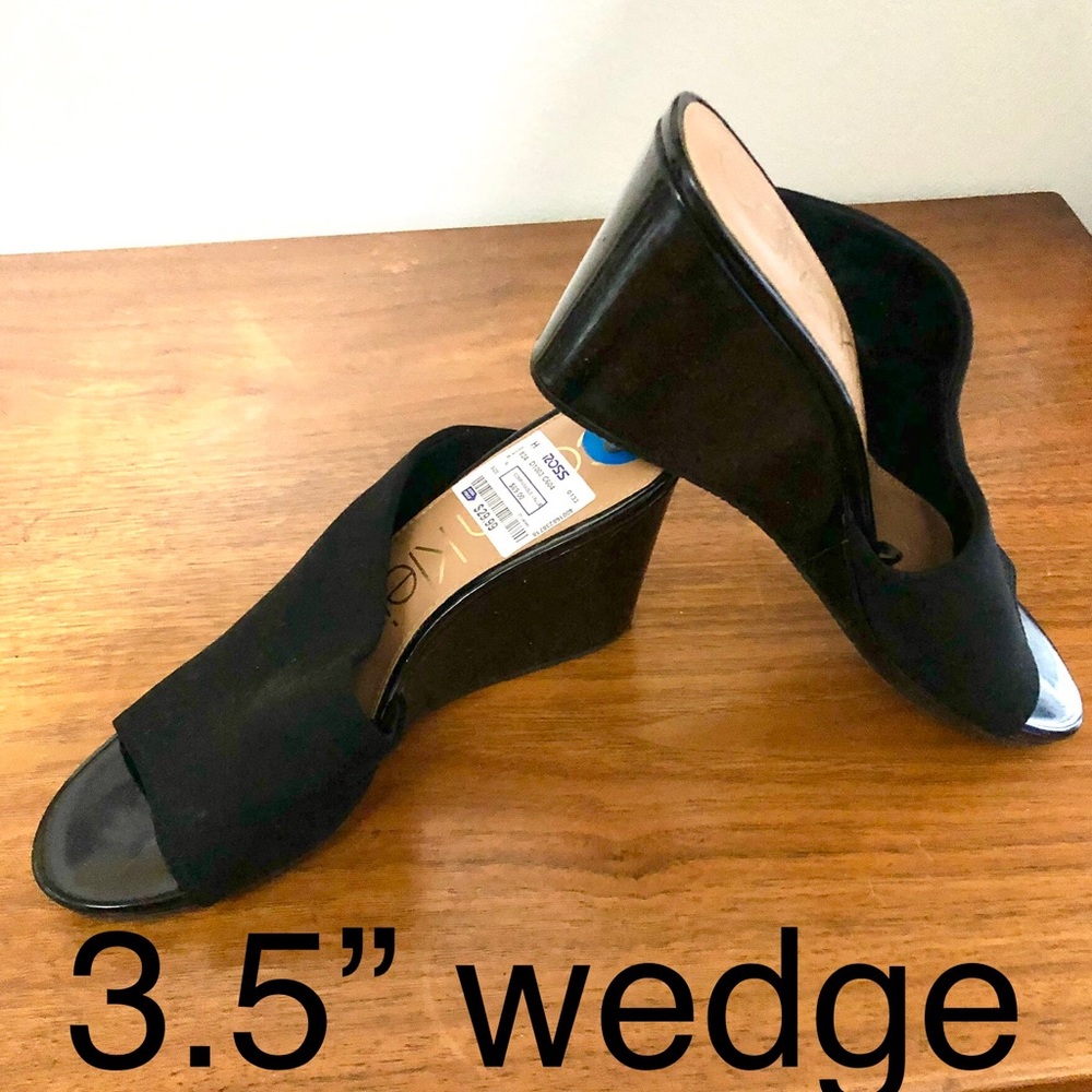 Calvin Klein Womens size 10 Wedge Sandal